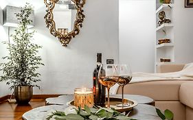 Trevi Fountain Luxury Guest House